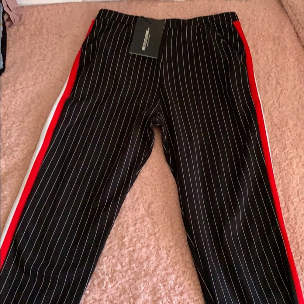 PrettyLittleThing Trousers